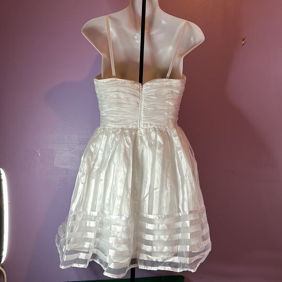 "Morgan & Co. White Cocktail Party Dress Women's Size 7/8 Elegant Formal - Picture 3 of 5